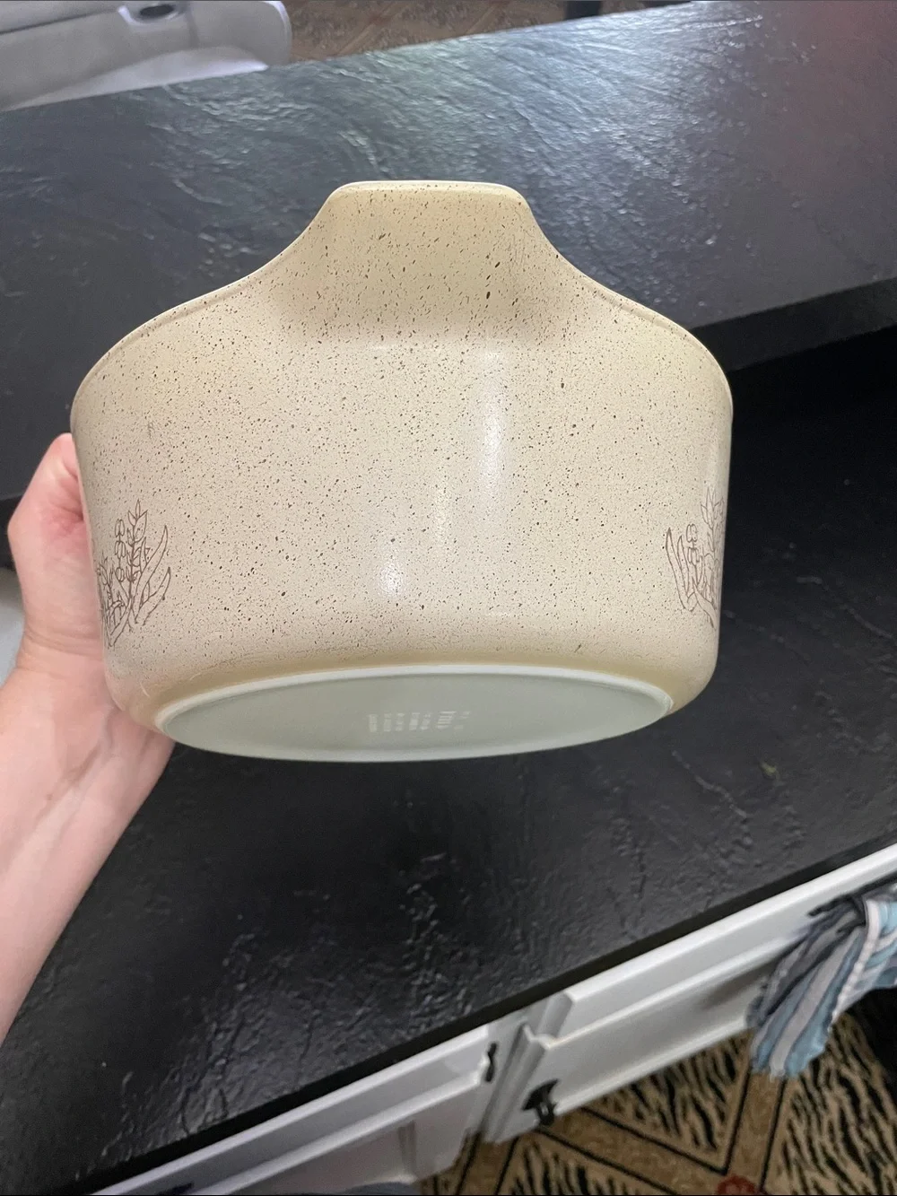 Pyrex Forest Fancies Vintage Speckled Ceramic Serving Bowl with Mushroom 2.5 l